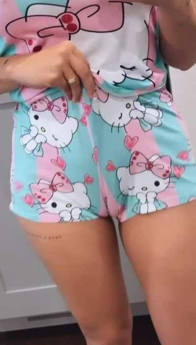 Lets Play, the name of the game is Hello Kitty 😻