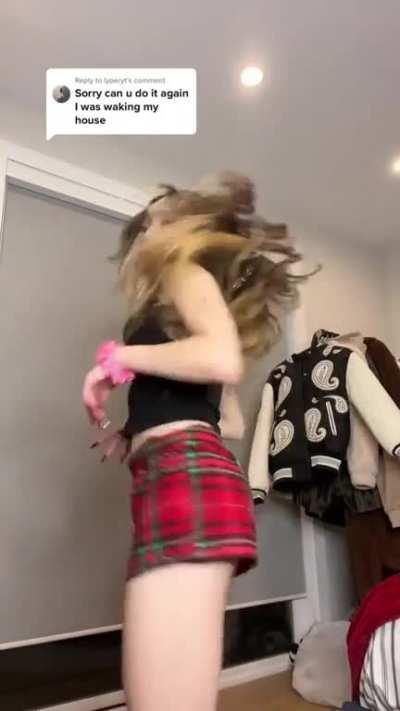 Shaking Her Ass on Tiktok