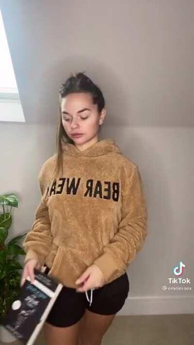 Girl, you don't read