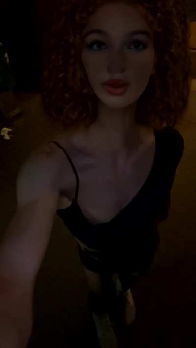 Ich hoffe ich werde gesehen in meinem Outfit 🥹