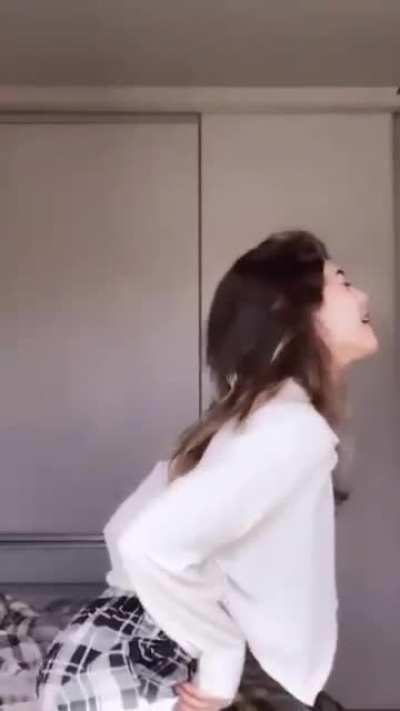 Mais um dela rebolando