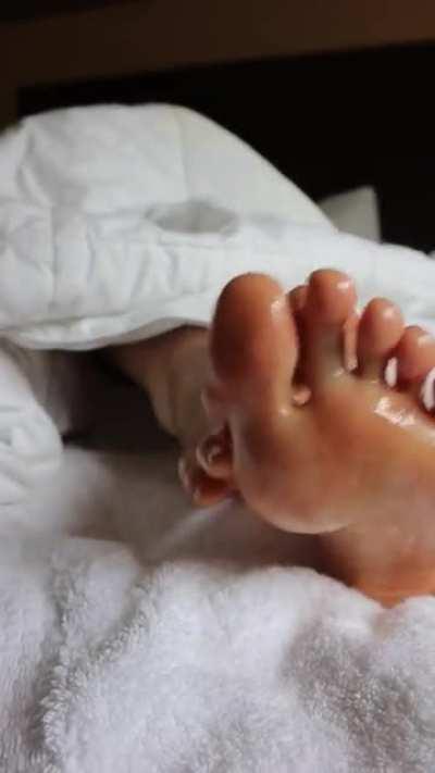 The longer you watch the better it gets 👅💧