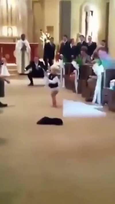 Ring-bearer loses his pants
