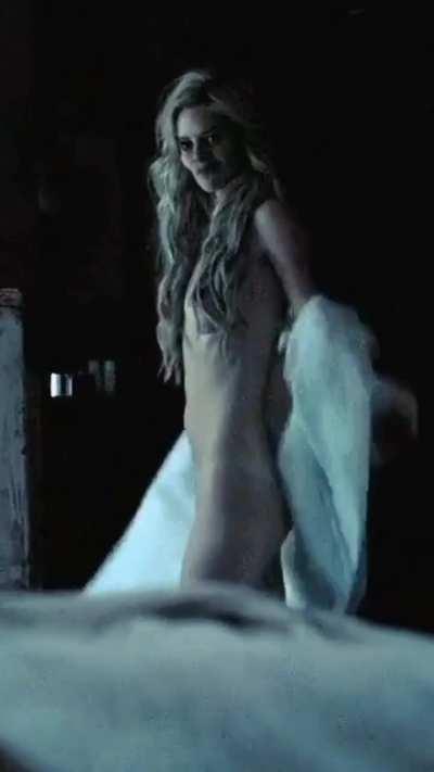 Samara Weaving - Last Moment of Clarity