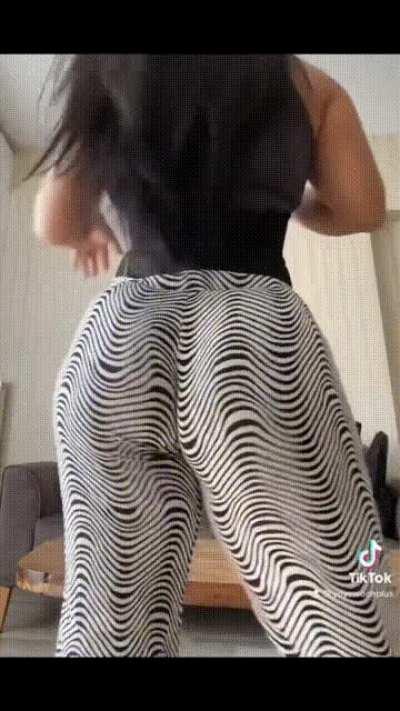 Hope u like my flarepants.