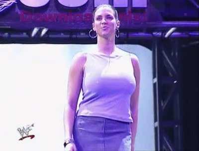 Stephanie mcmahon in 2001