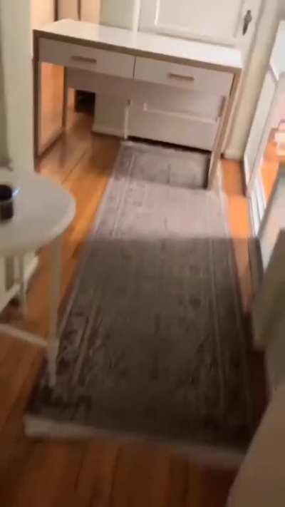 here comes the airplane