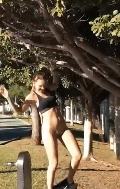 Girl climbing a tree gets pantsed