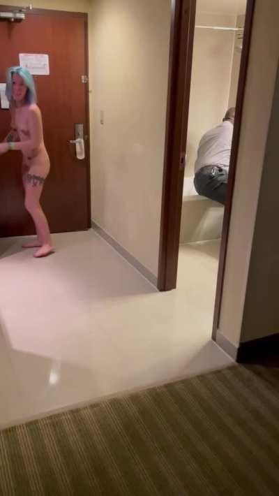 I was sooooo nervous he would turn around [gif]