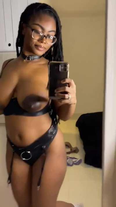 Do men still like girls with huge hangers?