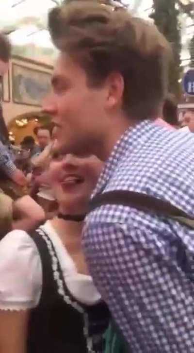 Deutscher Ruf im Ausland -100HP