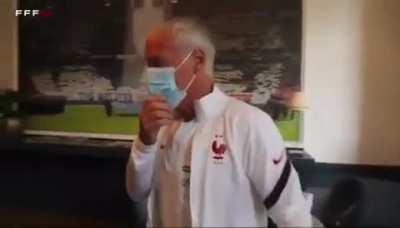 REENCOUNTER between BENZEMA AND DESCHAMPS after a five-year veto in the national team.