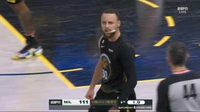 [Highlight] Curry gets the clutch bock on Jrue with 1.9 left