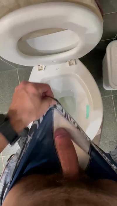 horny when I pissing