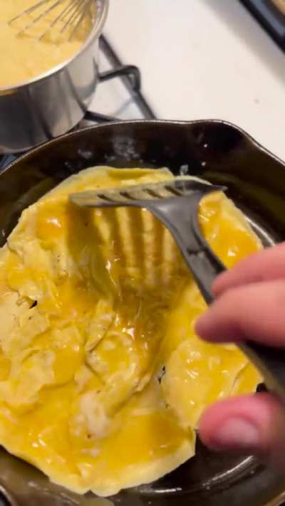 Ole lodge 3 notch is really starting to get seasoned up after restoration and polishing.