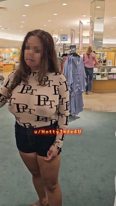 Cum use me in the changing room