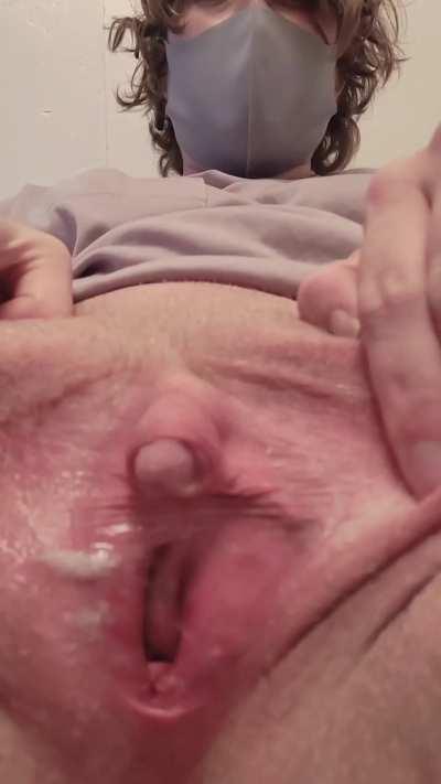 Do rainy mornings make you horny too? 