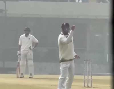 Apparantly Koach Has Forgotten How To Throw a Cricket Ball