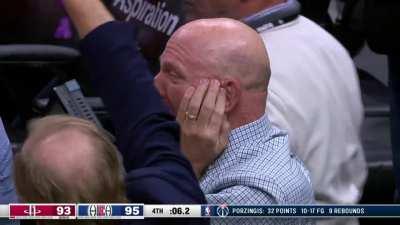 [Highlight] Paul George makes a tough clutch jumper to go up 2