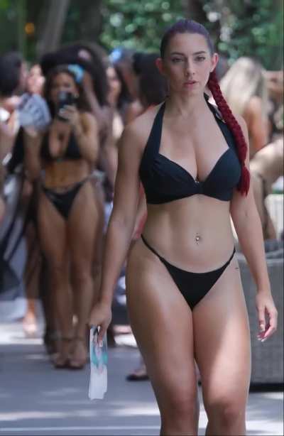 Viviana Corbisiero - Model casting for Miami Swim Week 2025