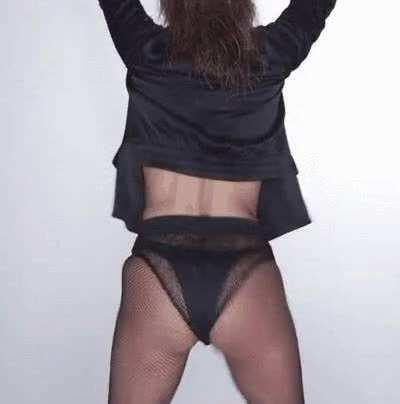 I want to dick her down so bad