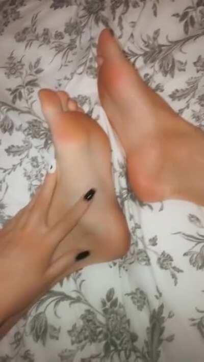 Free OnlyFans for No Nut November 🖤🤍