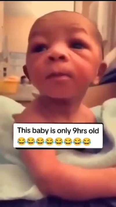 9 hours old and chilling 😂🥰