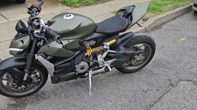 I am in love - 2023 Ducati Streetfighter V2