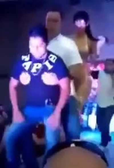 A confiança é uma mulher ingrata kkkkk