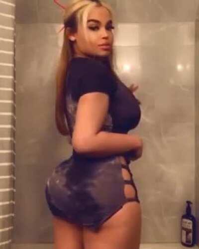 Giselle Dressed Asian-Style