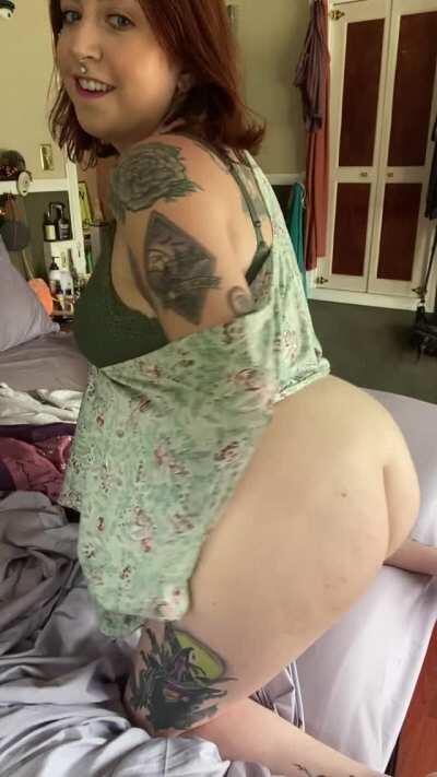 Do you my butt is cute? 🤗