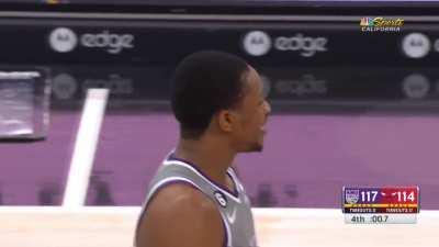 [Highlight] De'Aaron Fox hits the game winning 3 + replays and says what everyone else is thinking... 