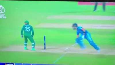 A 2019 WC Virat wouldn't have done this. He would've told Rahul to end the game.