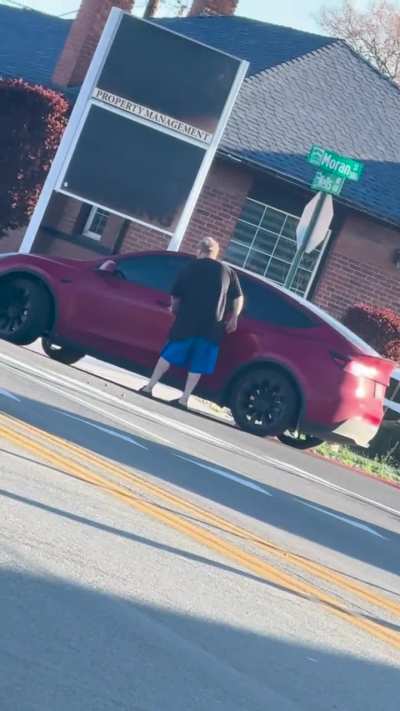 7am road rage in Reno NV