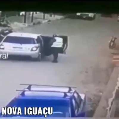 Nunca reaja a um assalto...
