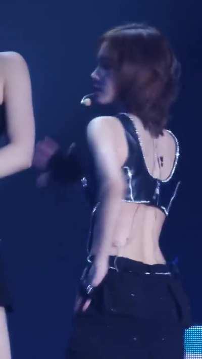 Winters tight petite body is just too good 🤤