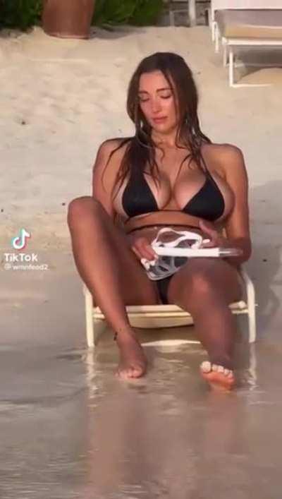 Daily Dose Of ThotzZ #27