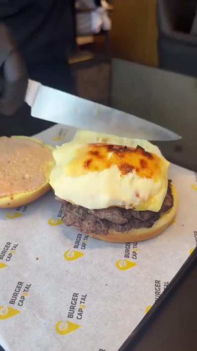 cuánto es demasiado queso en una hamburguesa???