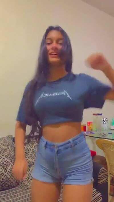 Love when they wear it too tight