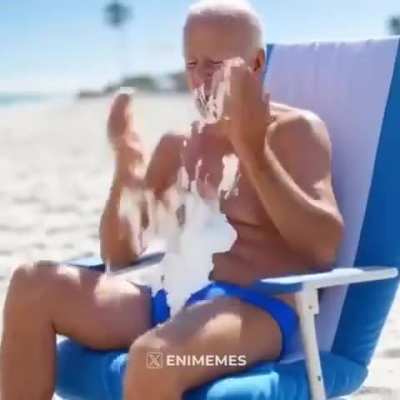 Biden & His Cronies Take One Last Vacation Together. 