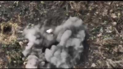 Drone teams use UAV's scout and FPVs to eliminate Ukrainian infantry attempting to move across open ground between positions