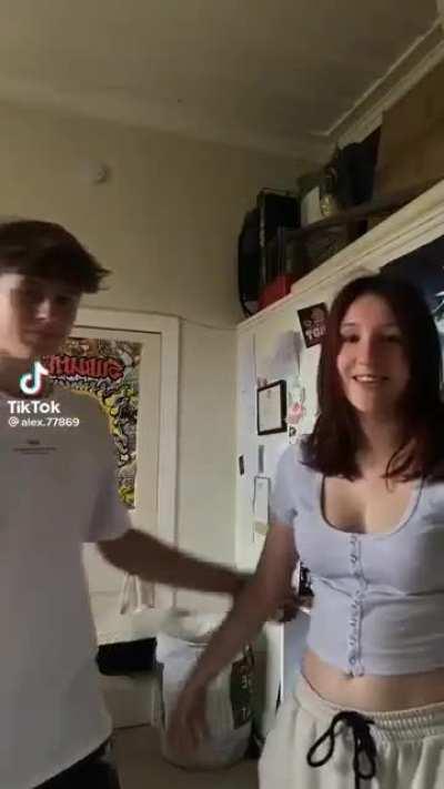 Siblings in Ohio be like☠️☠️