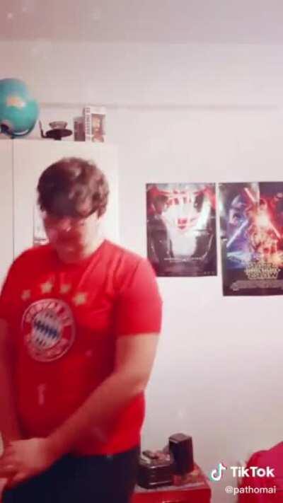 best singer and dancer in greece 💪🏿🇺🇾