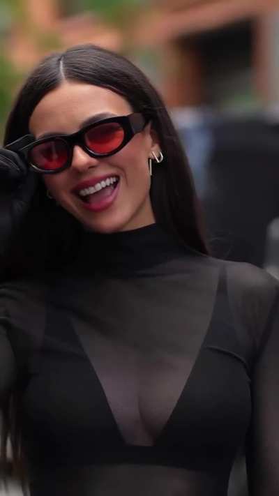 'From Hollywood to New York City, Victoria, the star who marked a generation with Victorious - continues to shine. Last night, she graced the unforgettable Bronx & Banco event, reminding us how timeless presence and elegance can truly be.' - IG Septem