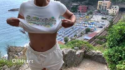 Waiting for you to join me at my FANSLY account! you'll have a lot of +10min video over there! link on the comments