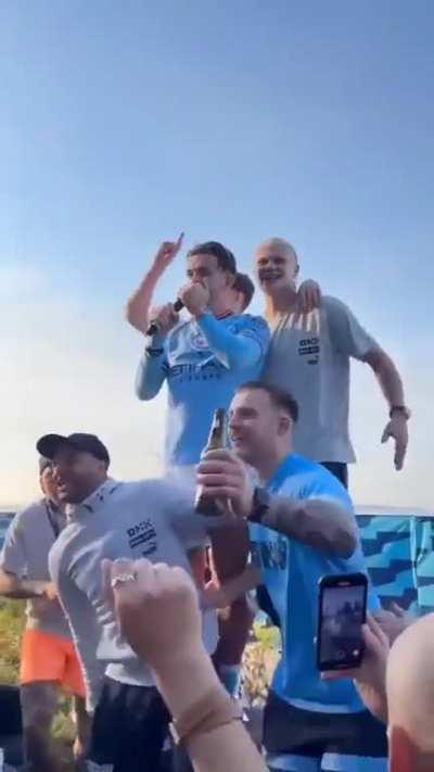 He didn't slept or what?!