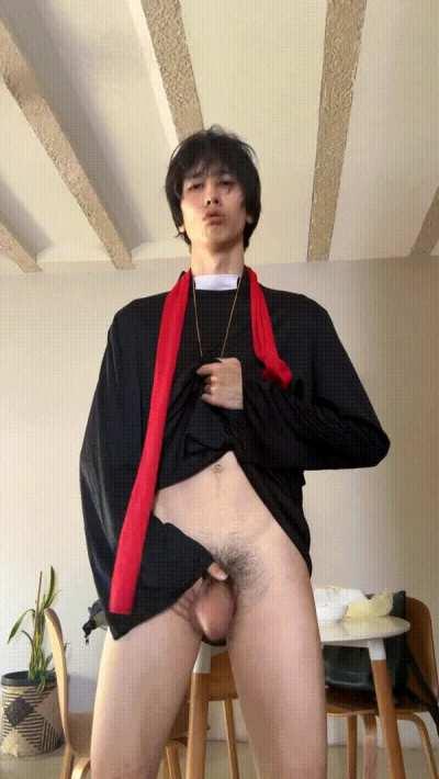 Be careful, I have a lot o.f energy if you know what I mean😏