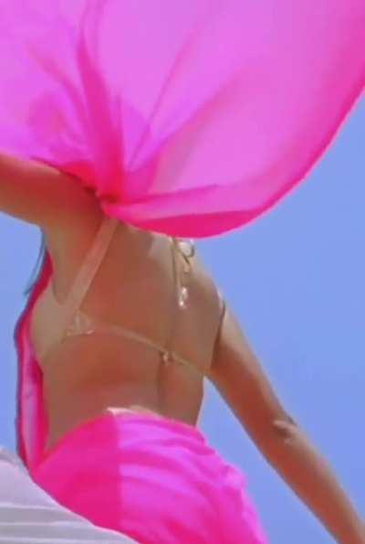 Backless katrina kaif 🔥