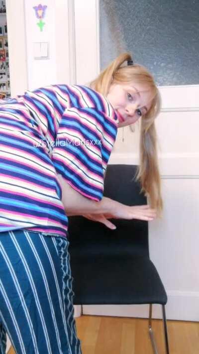 DO YOU LIKE IT ? ( her Free album In Comments )