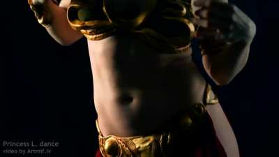 This is, in my opinion, the hottest Slave Leia cosplay/dance there is. What is your candidate for #1?
